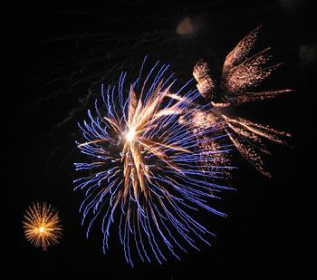 Bild "Unser Angebot:feuerwerk-web.jpg"